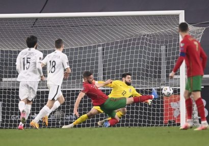 Şahruddin Avropanın ən yaxşı futbolçuları sırasında