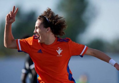 “Barselona” 17 yaşlı futbolçu transfer edir