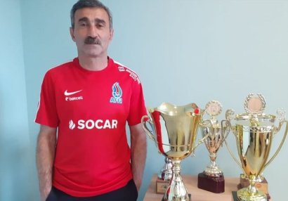 AFFA Əhmədovu məşqçi kursuna göndərdi, iş söz verdi