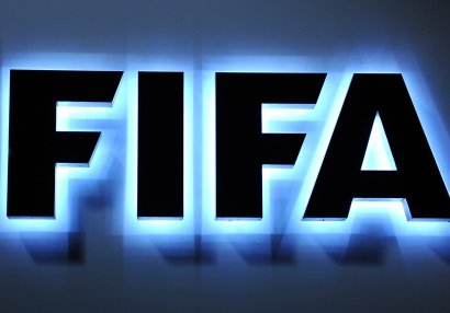 FIFA iki ölkənin üzvlüyünü dayandırdı