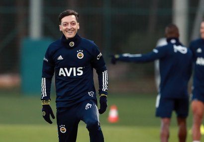 Özildən 100 milyon avroluq yardım