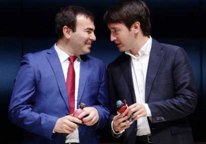 Çempionlar Turu: Məmmədyarov yarımfinalda, Rəcəbov mübarizəni dayandırdı