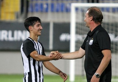 Millimizə daha bir futbolçu dəvət aldı