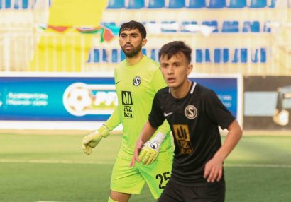 Bakı klubu 3 futbolçusu ilə müqavilə yenilədi