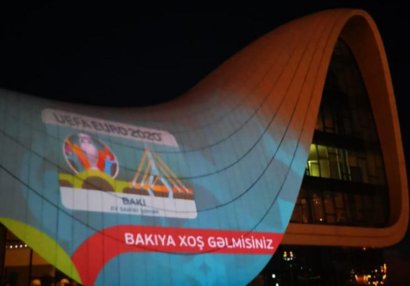 Heydər Əliyev Mərkəzi üzərində AVRO-2020 iştirakçılarınin görüntüləri nümayiş etdirildi