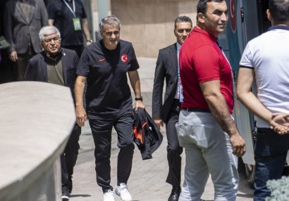 Türkiyə millisi Bakını tərk etdi 