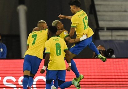 Amerika Kuboku: Braziliya və Peru yarımfinalda - VİDEO