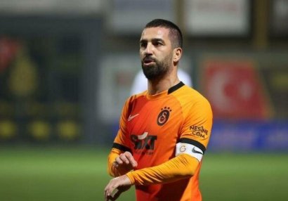 Arda Turanın evində Azərbaycan xatirəsi - VİDEO