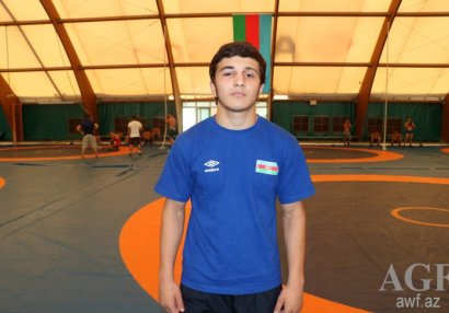DÇ: Yalnız Cavid medal ala bildi