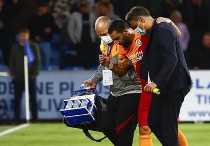 Arda Turan sıradan çıxdı