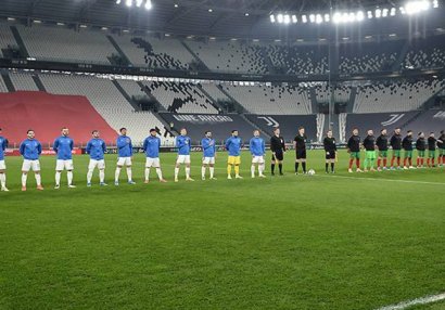 De Byazi “Neftçi”nin, “Qarabağ”ın futbolçularını və legionerləri milliyə çağırmadı