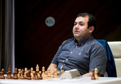 AÇ: Rauf Məmmədov Hovannisyanı \