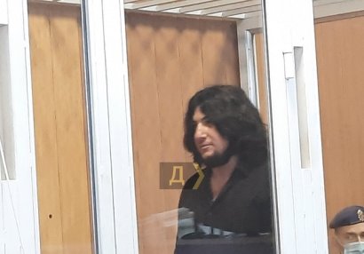 Tayboksçunun qətlində təqsirli bilinən azərbaycanlının məhkəməsi yenə təxirə salındı