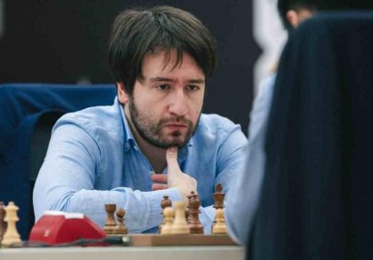 Çempionlar Turu: Teymur Rəcəbov Aronyanı məğlub etdi, Məmmədyarov isə...