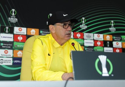 Kurban Berdiyev: \