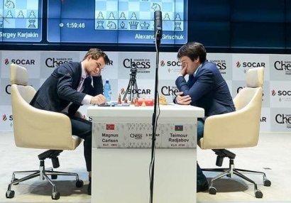 Çempionlar Turu: Rəcəbov Karlsenə, Məmmədyarov Giriyə qarşı