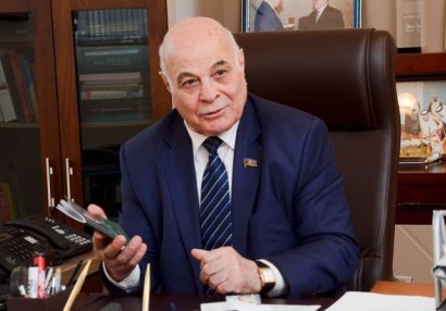 Ağacan Abıyev: “... peyvəndə ehtiyac görmürəm”