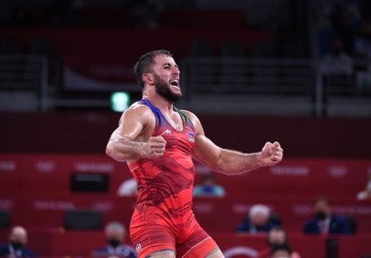 Dünya çempionatı: İki güləşçimiz finalda