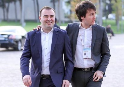Məmmədyarov mövqeyini qorudu, Rəcəbov gerilədi