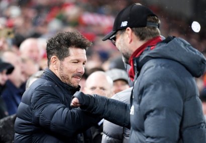 Simeone Kloppun əlini niyə sıxmayacağını açıqladı