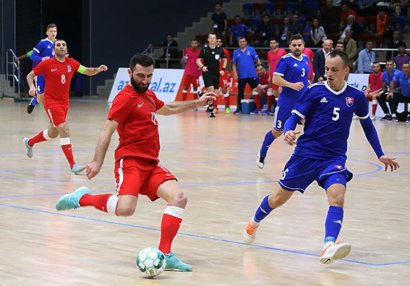 Millimizin üzvü dövrəyə pentatriklə yekun vurdu