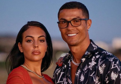 Ronaldunun sevgilisi haqqında serial çəkilir