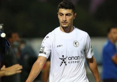 Araz Abdullayev Premyer Liqa klubu ilə anlaşdı