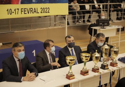 Ölkə birinciliyində final döyüşləri keçirilir