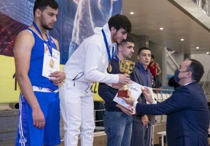 Boks üzrə Azərbaycan birinciliyinə yekun vuruldu