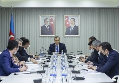 Sahil Babayev iclas keçirdi