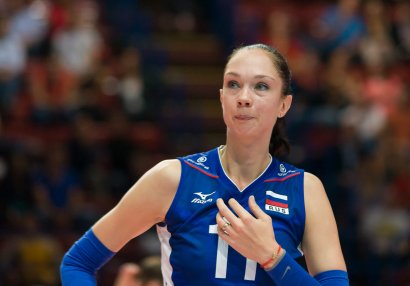 Əfsanəvi rusiyalı voleybolçu ölkəsini qınadı