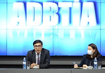 Fərid Qayıbov direktorlar ilə görüşdü