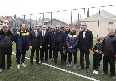 Gəncədə süni örtüklü stadion istifadəyə verildi