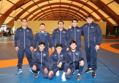 AÇ: İki güləşçimiz finalda