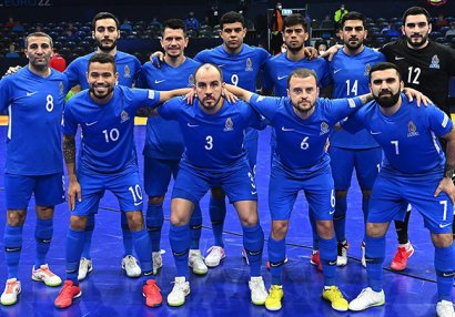 UEFA Azərbaycan millisini cərimələdi