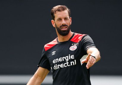 Rud van Nistelroy PSV-nin baş məşqçisi ola bilər