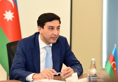 Nazir güləşçiləri təbrik etdi