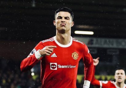 Ronaldu Runinin tənqidlərinə sosial şəbəkədə cavab verdi