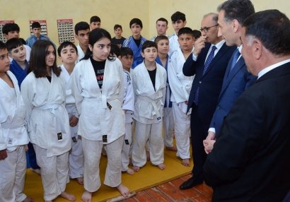 Rəşad Nəbiyev Sabirabadda cüdoçularla görüşdü