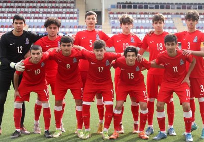 Azərbaycan millisi toplanışı qələbə ilə bitirdi