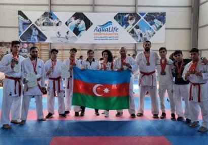 Karateçilərimiz Bolqarıstanda 52 medal qazandı