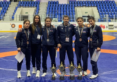 Qadın güləşçilər Qazaxıstandan 4 medalla qayıdır