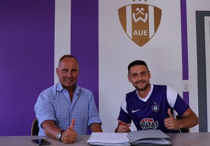 Millimizin futbolçusu Almaniya klubu müqavilə imzaladı