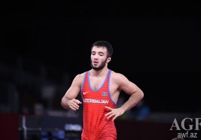 Turan Bayramov Hindistan güləşçisinə qarşı