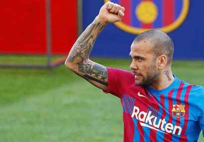 Dani Alves \