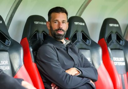 Nistelroy son mövsümü \