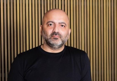 Mübariz Mənsimov azərbaycanlı güləşçi ilə görüşdü - VİDEO