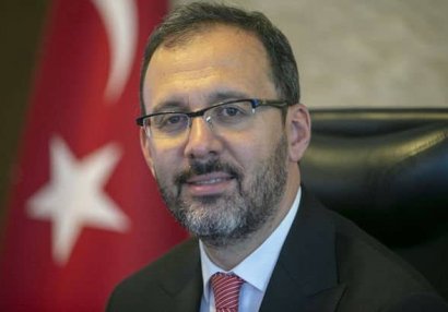 Türkiyəli nazir: \