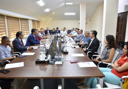 Medianın İnkişafı Agentliyində maliyyə yardımı göstərilən onlayn media subyektlərinin rəhbərləri ilə görüş keçirilib