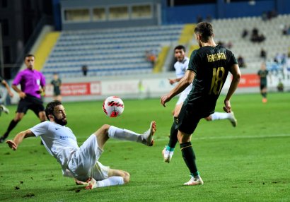 “Neftçi” səfərdə sevindi, “Qarabağ” öz meydanında – Tura baxış